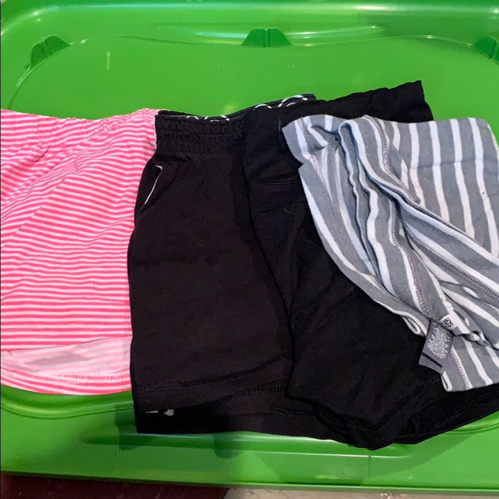 4 pairs of pajamas shorts